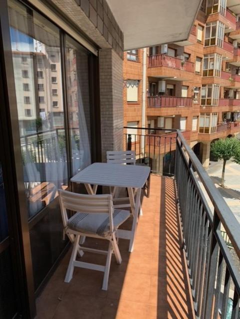 Apartamento Con Garaje Opcional Con 2 Banos Cerca Ayuntamiento Apartment Билбао Екстериор снимка